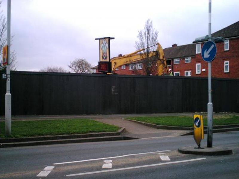 Prince of Wales London E4. (Pub, External). Published on 21-11-2013 