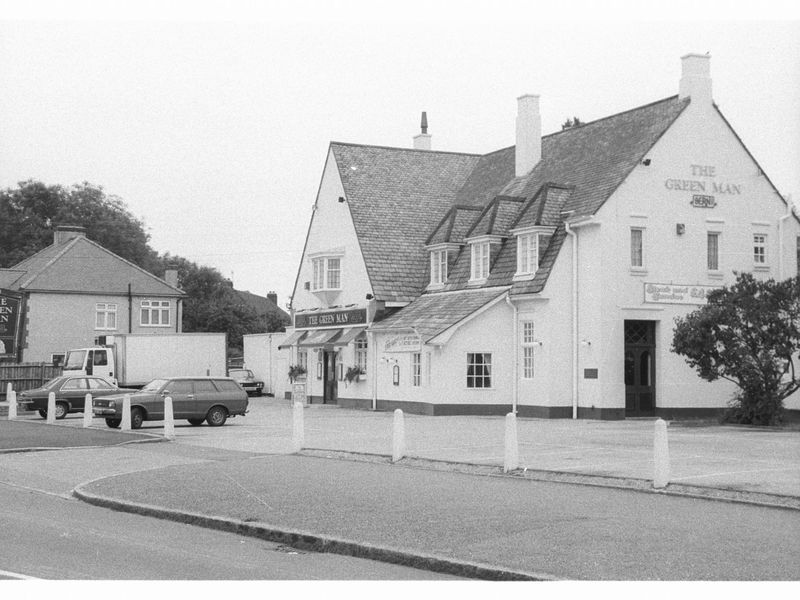 Green Man London E4 taken in 1986. (Pub, External). Published on 18-04-2018 