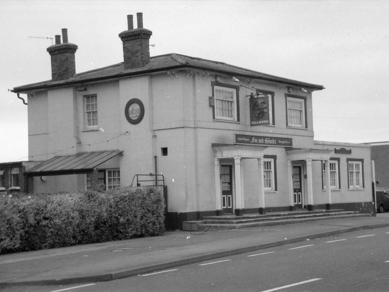 Fox & Hounds London E4 taken in 1986. (Pub, External, Key). Published on 18-04-2018