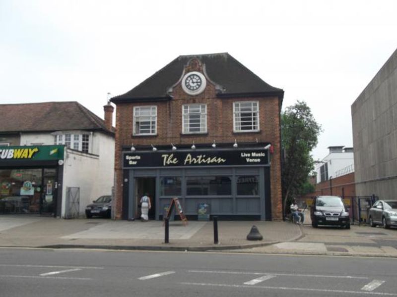 Wishing Well-Artisan London E4. (Pub, External). Published on 21-11-2013