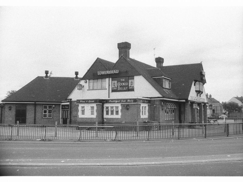 E4-Crooked Billet taken Aug 1986.. (Pub, External, Key). Published on 18-04-2018 