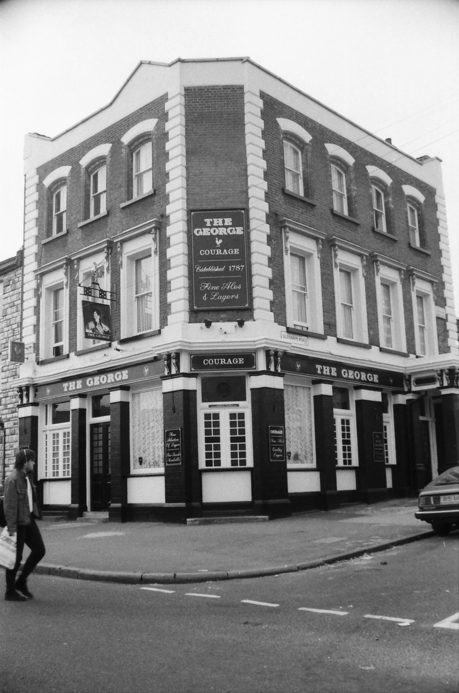 George London E5 taken 1 April 1989.. (Pub, External, Key). Published on 21-06-2018