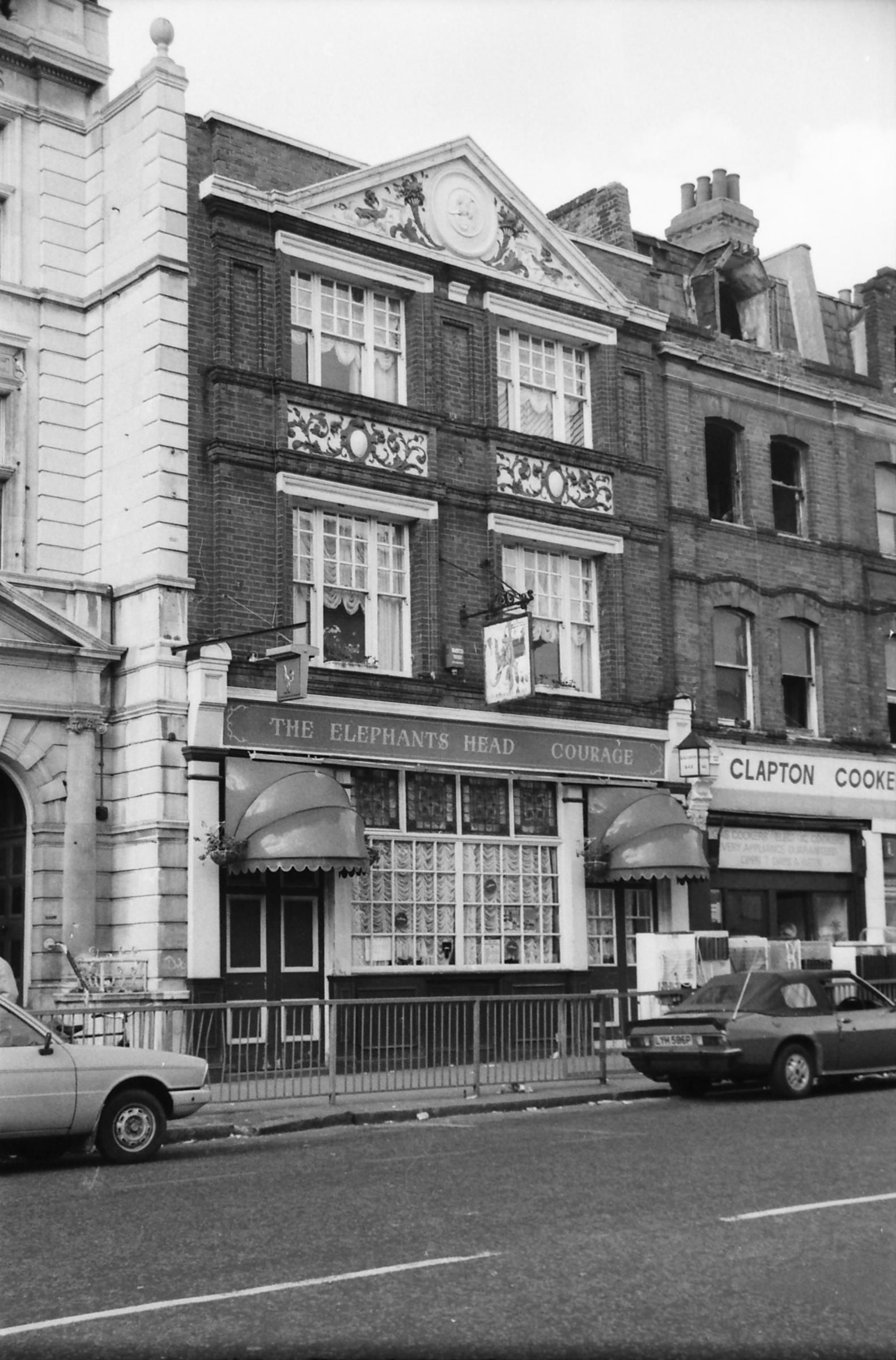 Elephants Head London E5 taken in 1989.. (Pub, External). Published on 18-04-2018