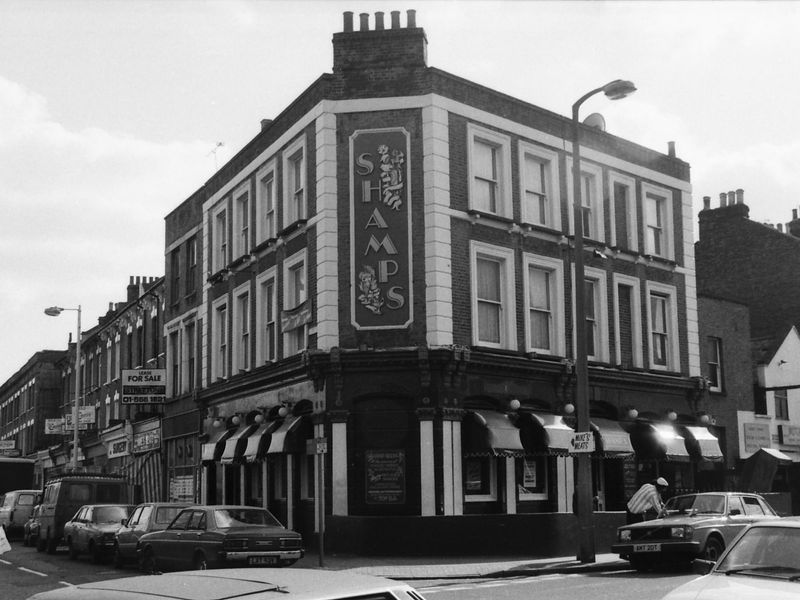 Shamps/Cricketers London E5 taken in 1989.. (Pub, External). Published on 18-04-2018