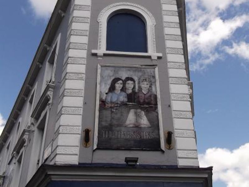 Three Sisters London E5 taken April 2015. (Pub, External). Published on 02-05-2015 
