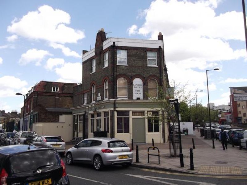 London Tavern London E5 taken April 2015. (Pub, External). Published on 02-05-2015