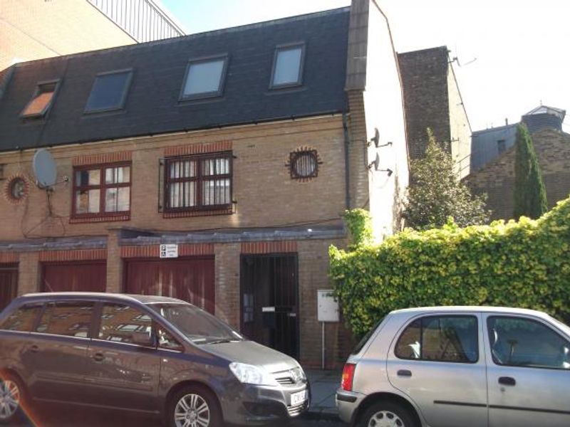 Duke of York (Site of) London E5 taken April 2015. (Pub, External, Key). Published on 02-05-2015 