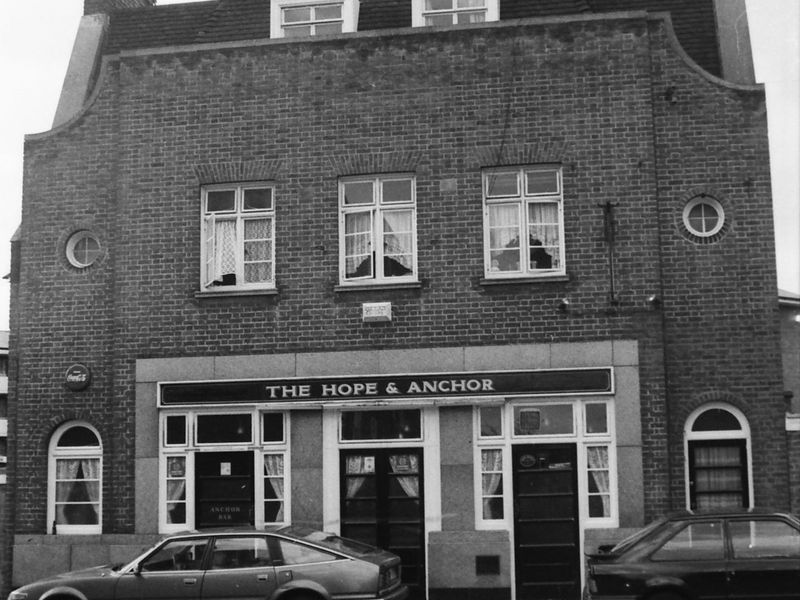 Anchor & Hope London E5 taken in 1989.. (Pub, External, Key). Published on 18-04-2018
