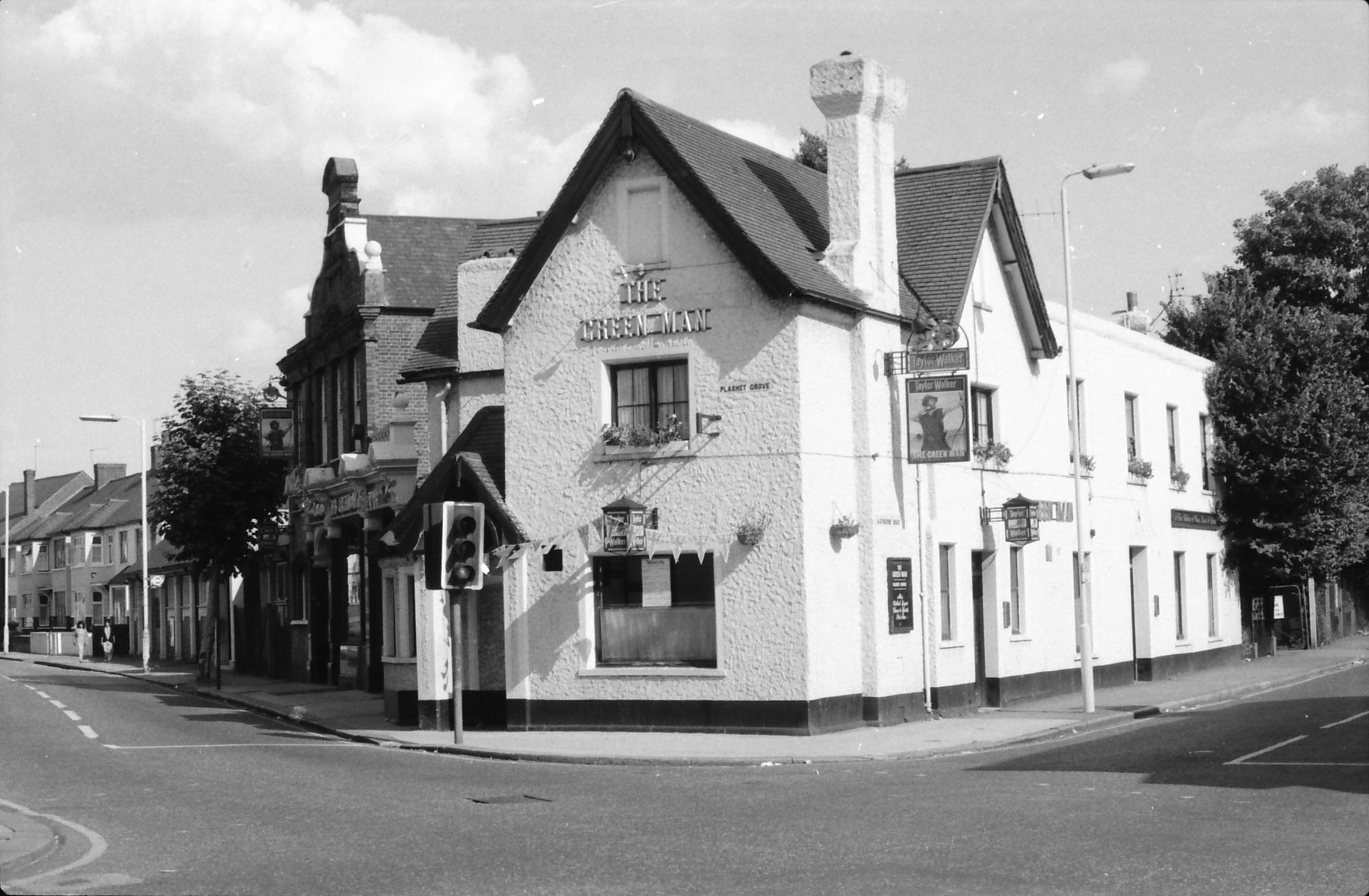 Green Man London E6 taken in 1986.. (Pub, External, Key). Published on 18-04-2018
