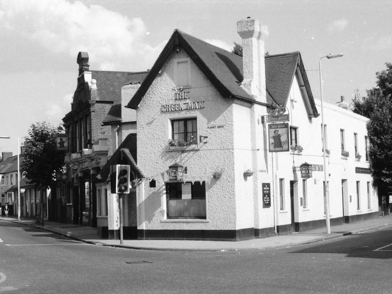 Green Man London E6 taken in 1986.. (Pub, External, Key). Published on 18-04-2018