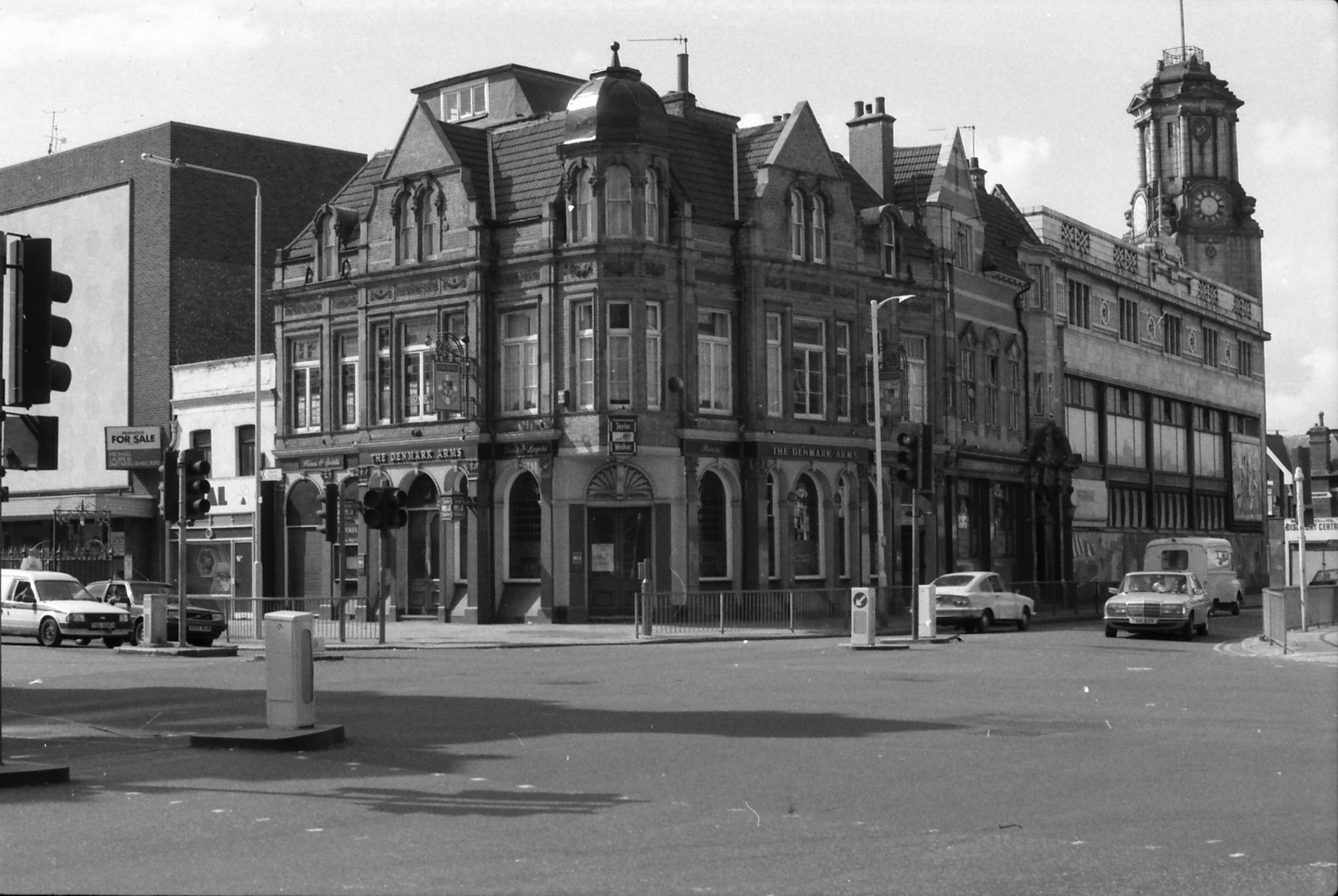 Denmark Arms London E6 taken i24-08-1986.. (Pub, External). Published on 18-04-2018