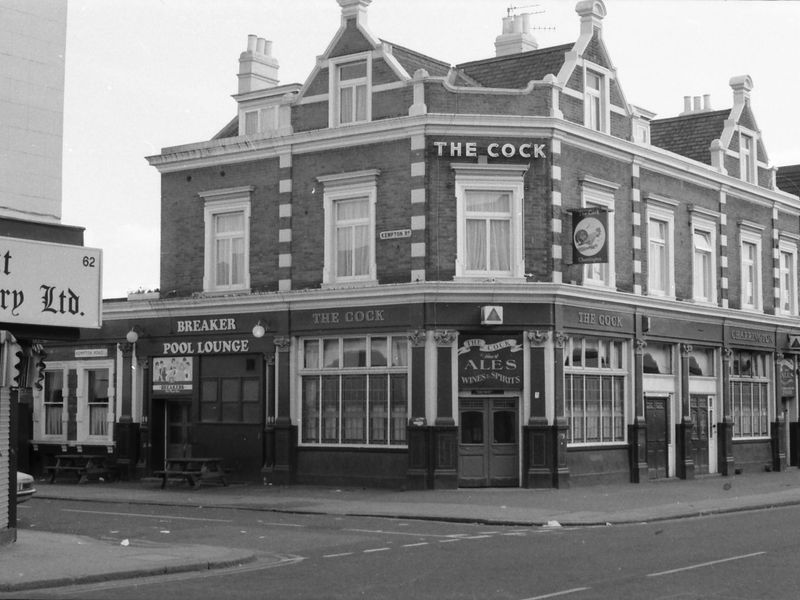 Cock London E6 taken 24-08-1986.. (Pub, External, Key). Published on 18-04-2018 