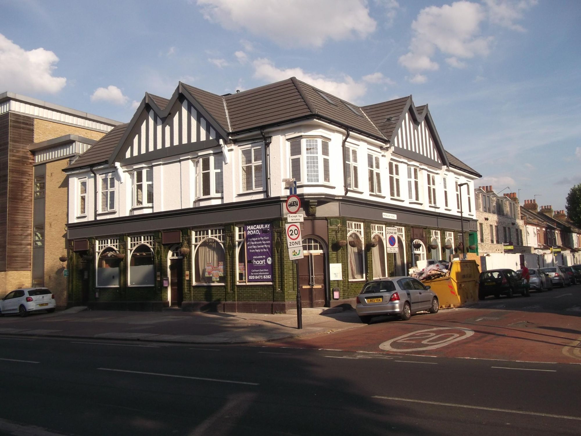 E6-CentralHotel1-20180708.. (Pub, External). Published on 27-07-2018