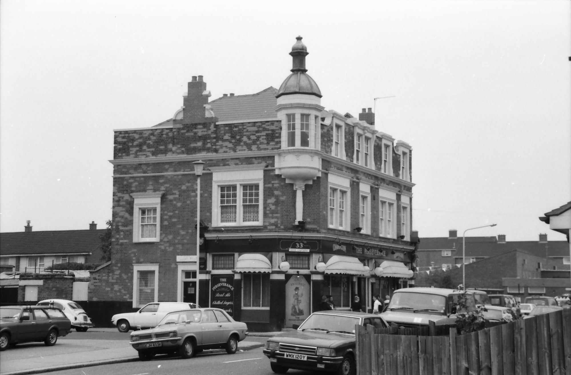 Perseverance London E6 taken 17 Sept 1988.. (Pub, External, Key). Published on 18-04-2018