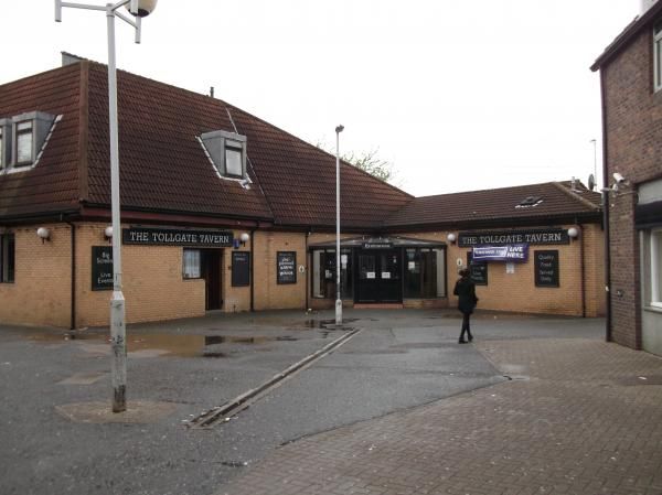Tollgate London E6. (Pub, External). Published on 31-10-2013