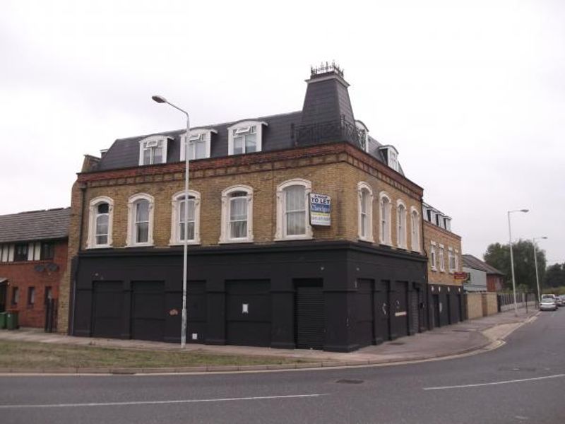 Ferndale E6 taken Aug 2015. (Pub, External). Published on 01-12-2015