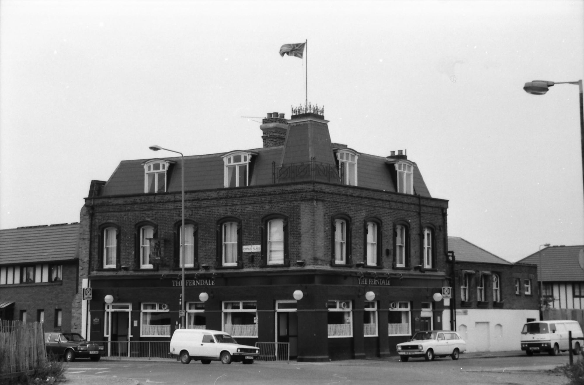 Ferndale London E6 taken 17 Sept 1988.. (Pub, External, Key). Published on 18-04-2018