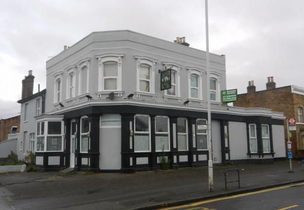Forest Glen London E7. (Pub, External). Published on 01-11-2013