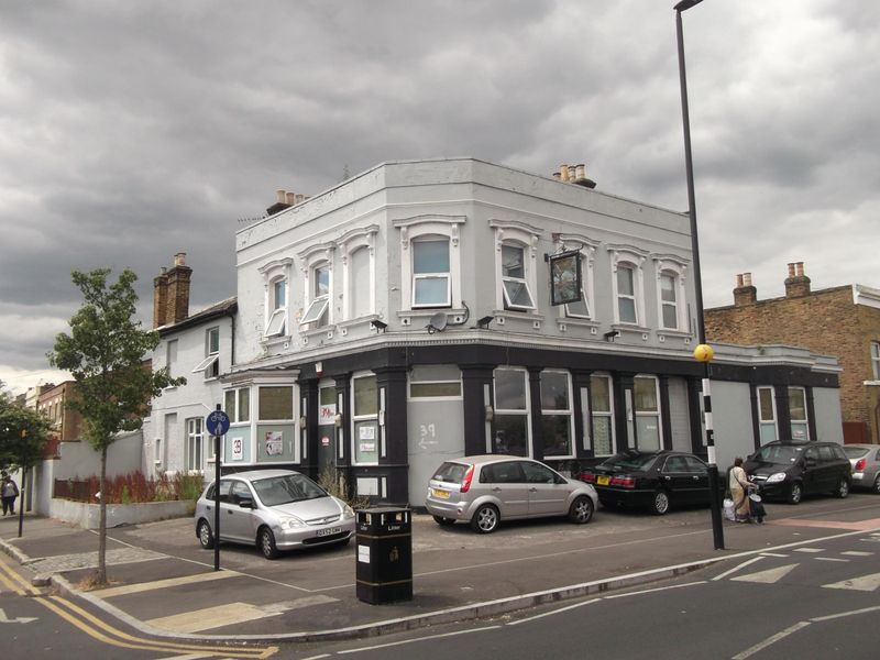 E7-ForestGlen-20180717.. (Pub, External). Published on 27-07-2018