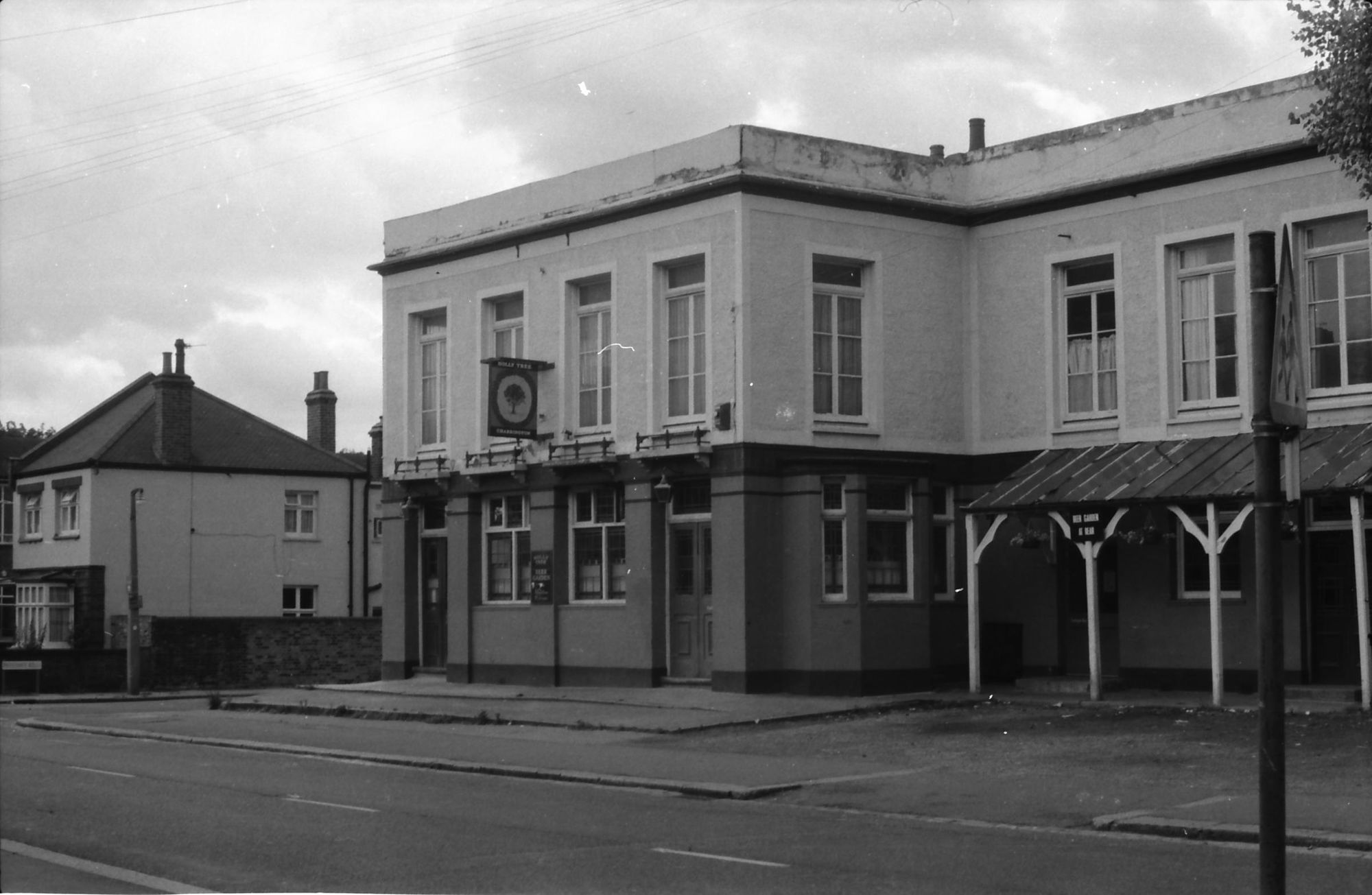 Holly Tree London E7 taken July 1987.. (Pub, External). Published on 18-04-2018