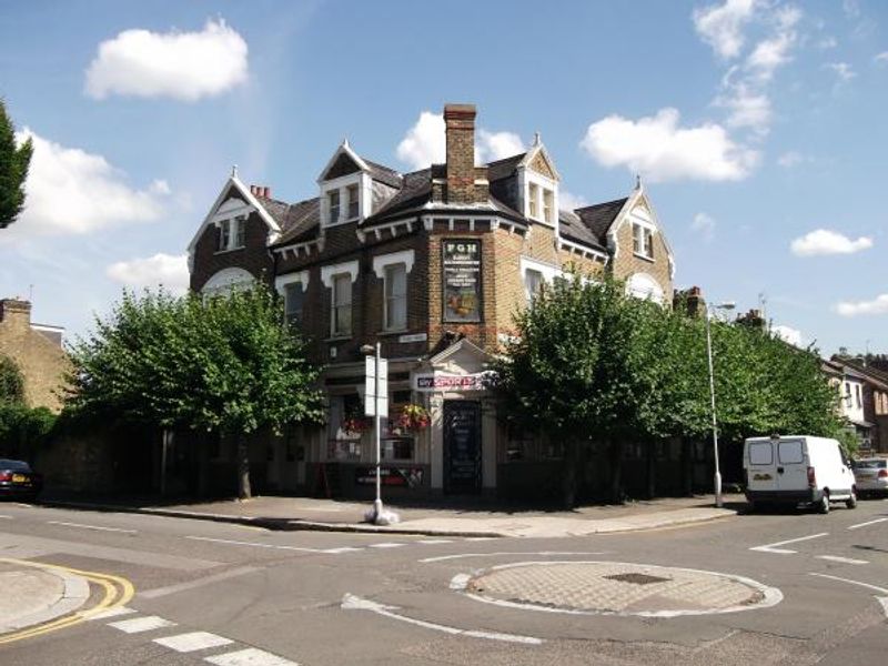 Forest Gate Hotel London E7 taken Aug 2013. (Pub, External, Key). Published on 02-12-2013