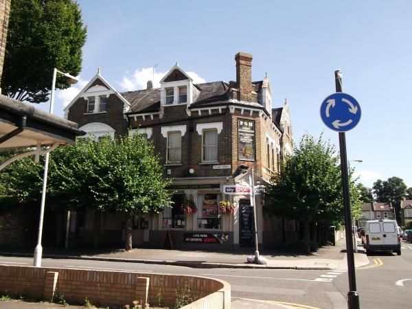 Forest Gate Hotel London E7 taken Aug 2013. (Pub, External). Published on 02-12-2013