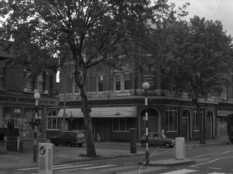 Rising Sun London E7 taken July 1987.. (Pub, External). Published on 18-04-2018
