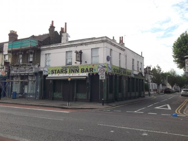 Waggon & Horses London E7 taken Aug 2013. (Pub, External). Published on 02-12-2013