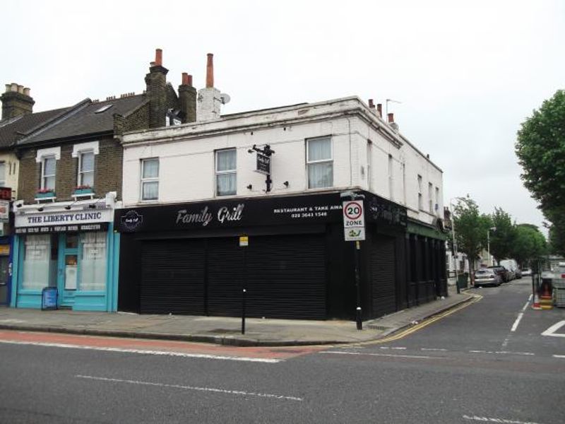 Waggon & Horses London E7 taken May 2014. (Pub, External). Published on 02-06-2014