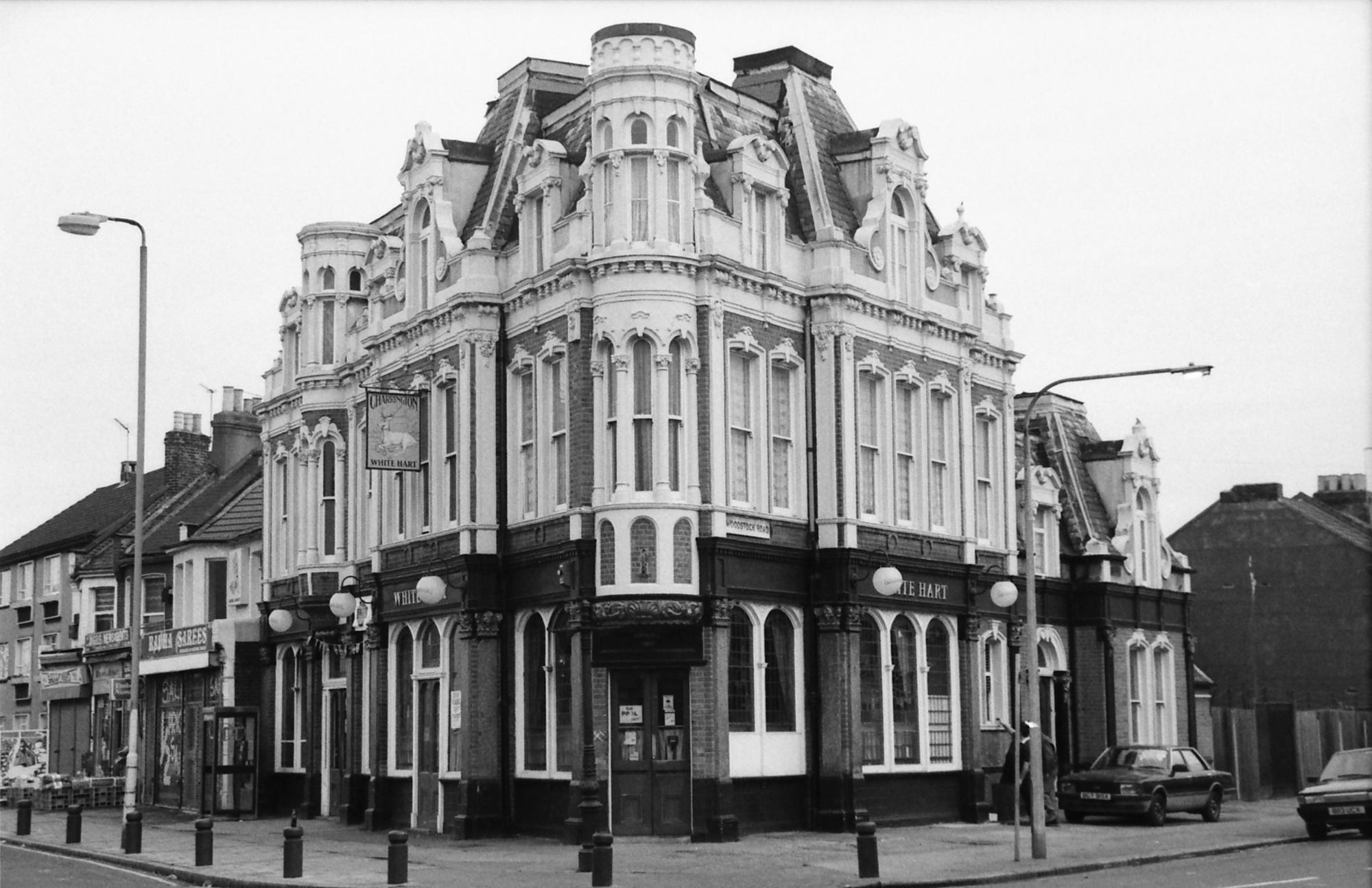 White Hart London E7 taken Feb 1989.. (Pub, External). Published on 18-04-2018