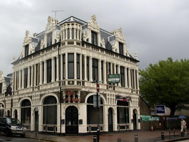 Duke of Fife London E7. (Pub, External). Published on 01-11-2013