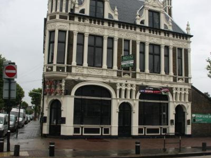 Duke of Fife London E7. (Pub, External). Published on 01-11-2013