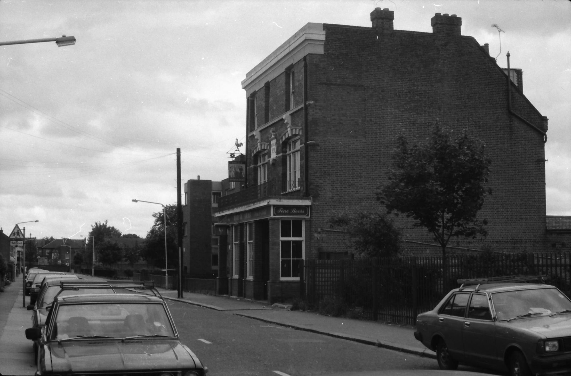 Odessa Arms London E7 taken July 1987.. (Pub, External). Published on 18-04-2018