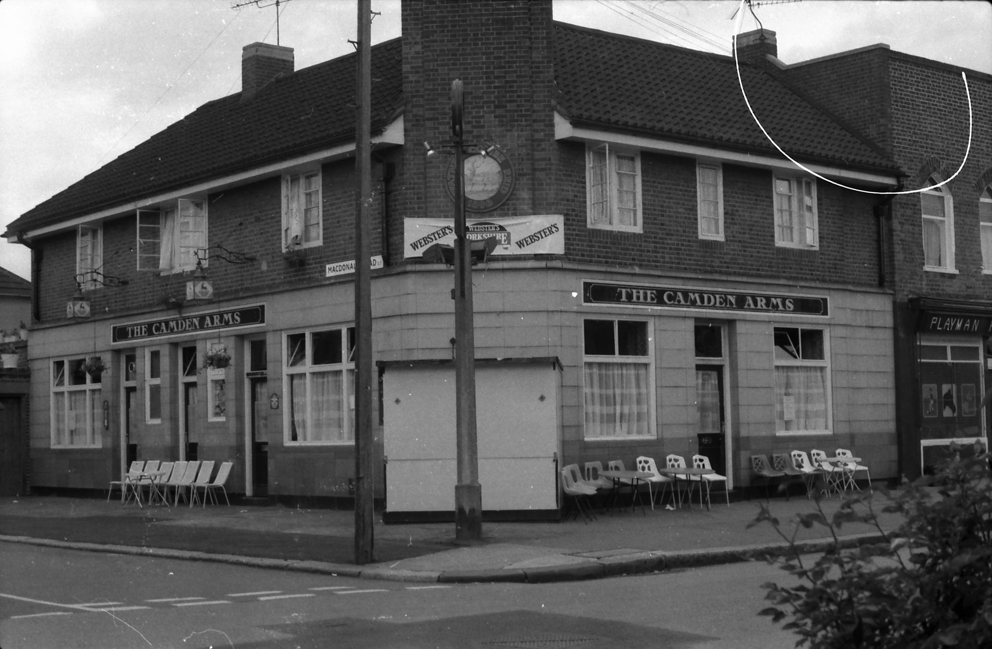 Camden Arms London E7 taken July 1987.. (Pub, External). Published on 18-04-2018