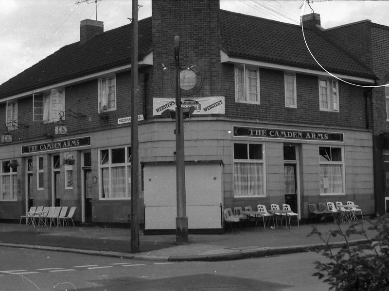 Camden Arms London E7 taken July 1987.. (Pub, External). Published on 18-04-2018 