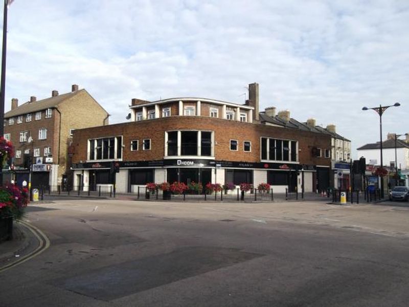 Princess Alice London E7 taken Aug 2013. (Pub, External). Published on 02-12-2013