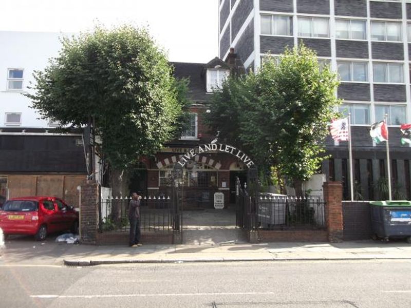 Live & Let Live London E7 taken Aug 2013. (Pub, External, Key). Published on 02-12-2013