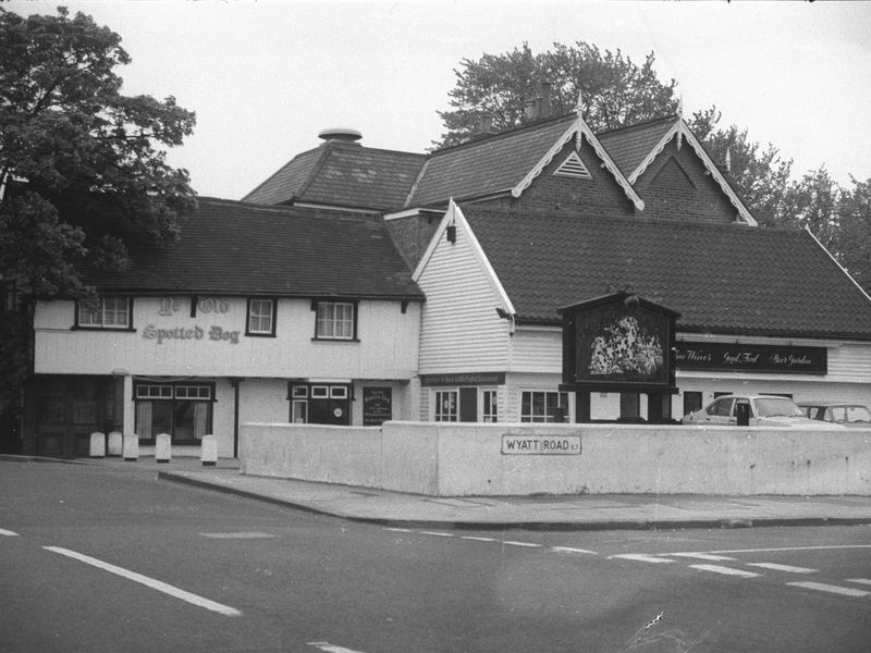Ye Olde Spotted Dog London E7 taken July 1985.. (Pub, External). Published on 18-04-2018 