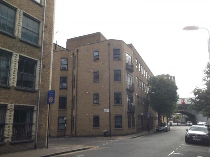 Florfield Arms, site of, London E8 taken May 2015. (Pub, External). Published on 13-06-2015