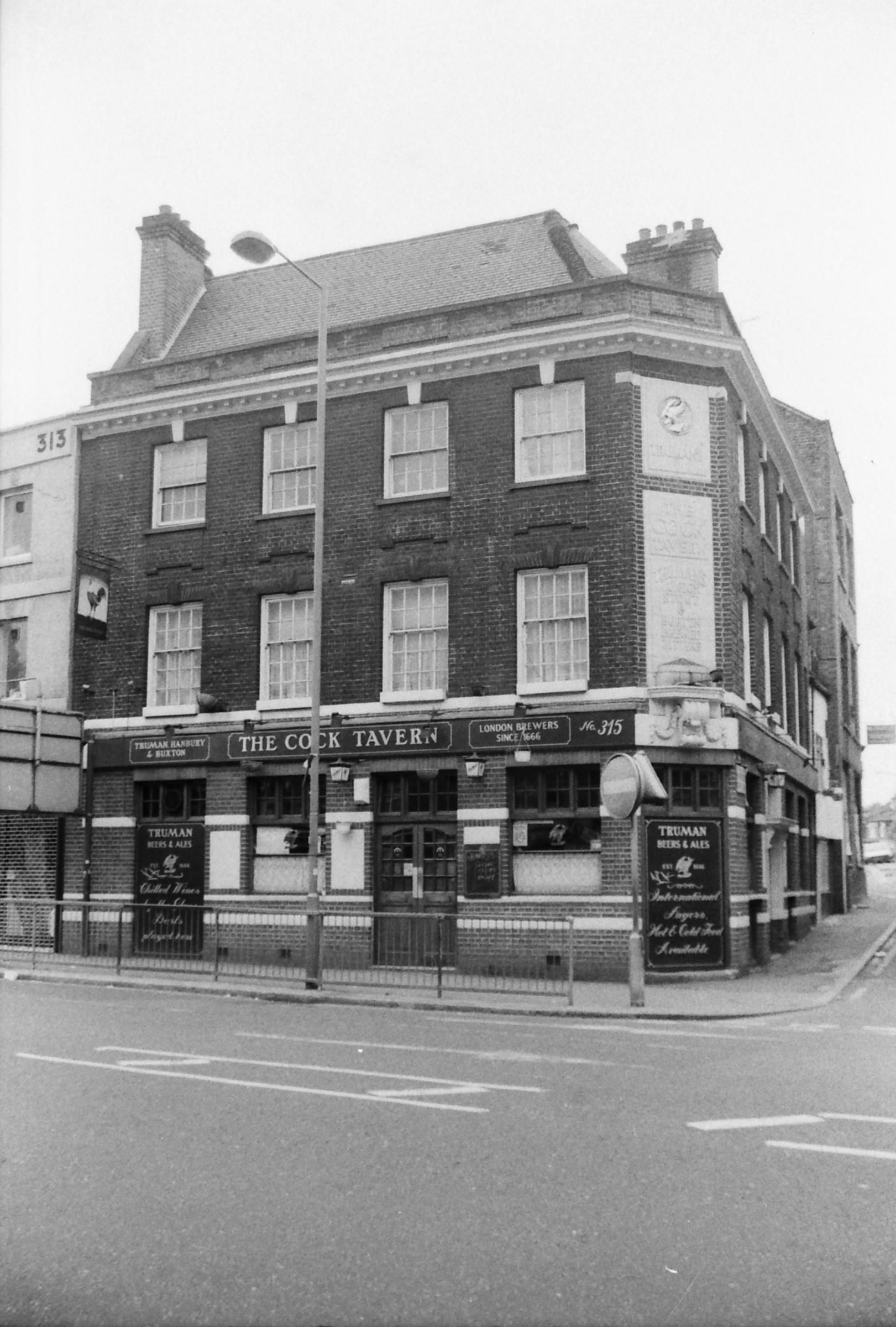 Cock Tavern London E8 taken 2 July 1989. (Pub, External). Published on 21-06-2018