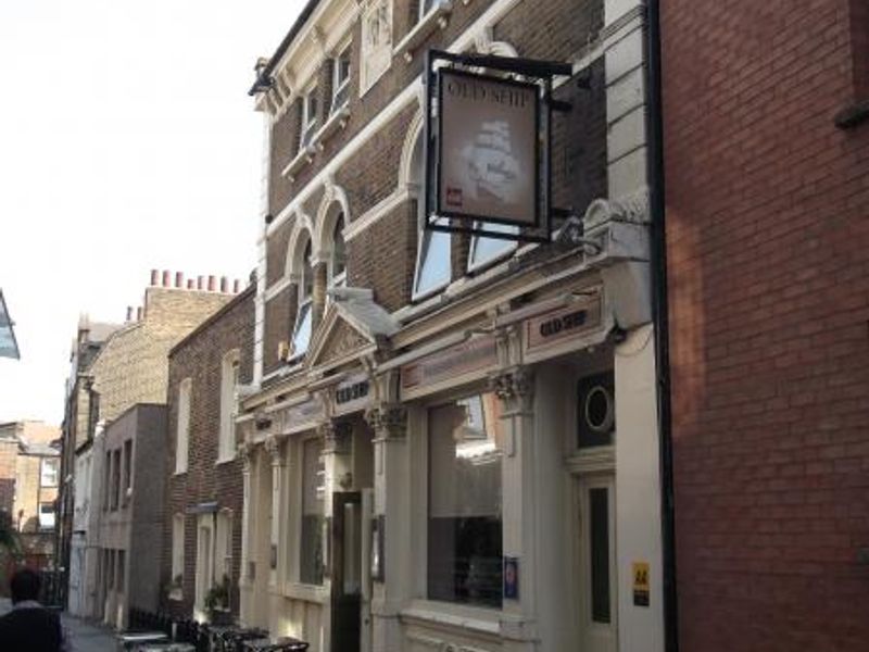 Old Ship London E8 taken Aug 2013. (Pub, External). Published on 02-12-2013 