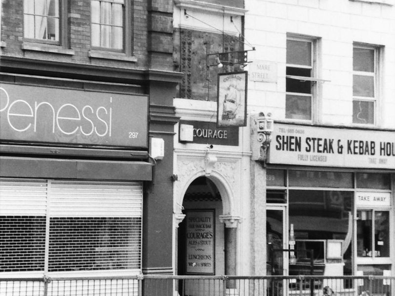 Old Ship London E8 taken 2 July 1989.. (Pub, External). Published on 21-06-2018 