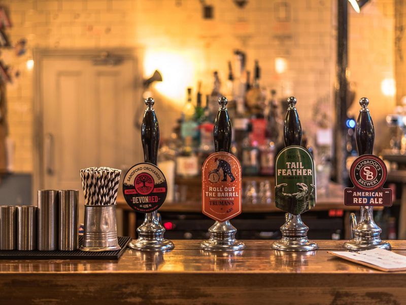 Old Ship Inn London E8 taken Feb 2018. (Bar). Published on 04-08-2018 