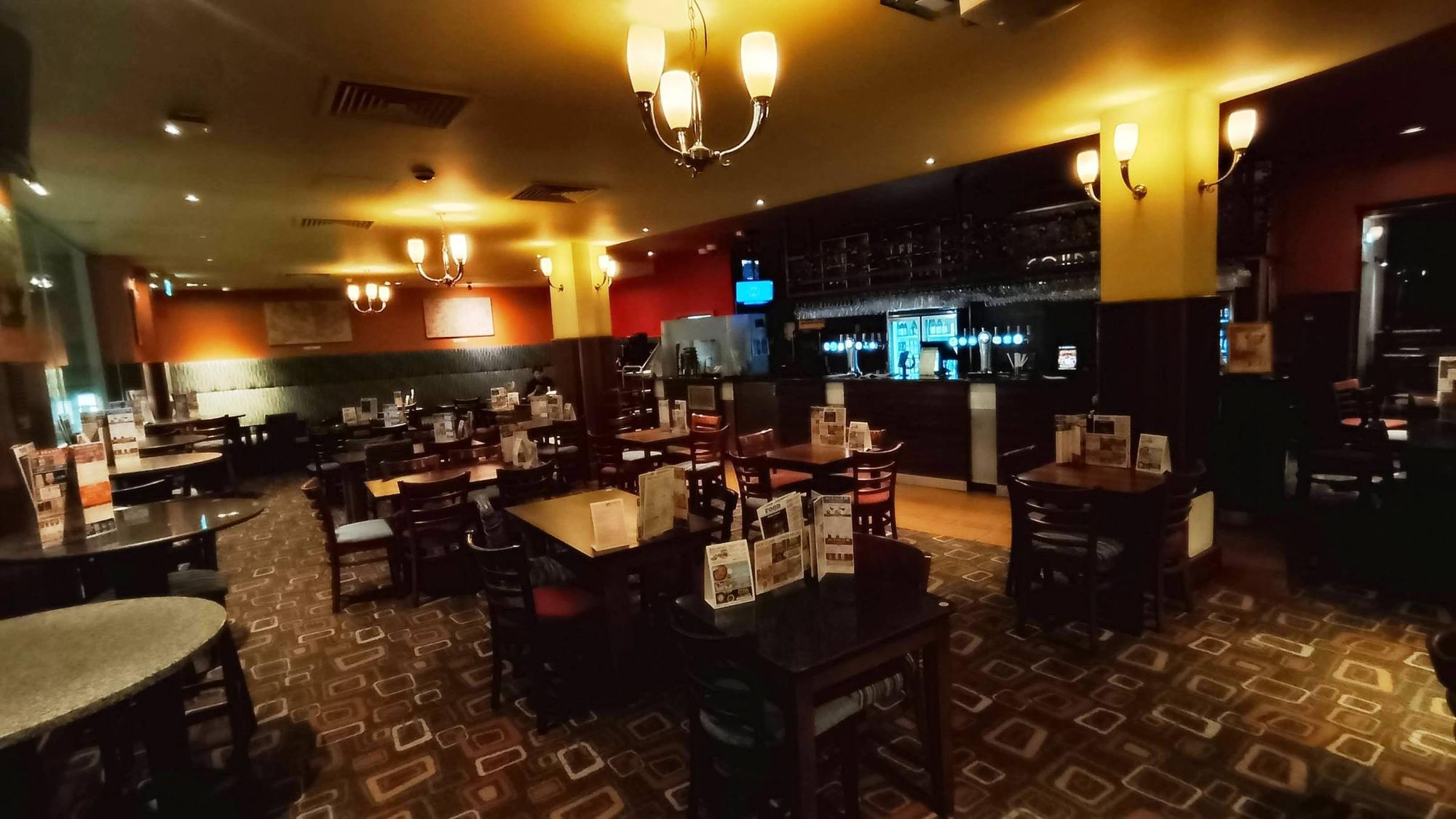 Upstairs bar on 28 Oct 2025. (Bar). Published on 29-10-2025