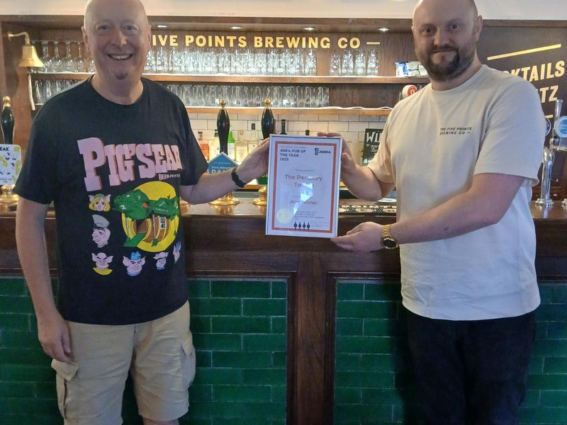 Pembury Presentation 2025 London E8.. (Pub, Bar). Published on 23-12-2025 