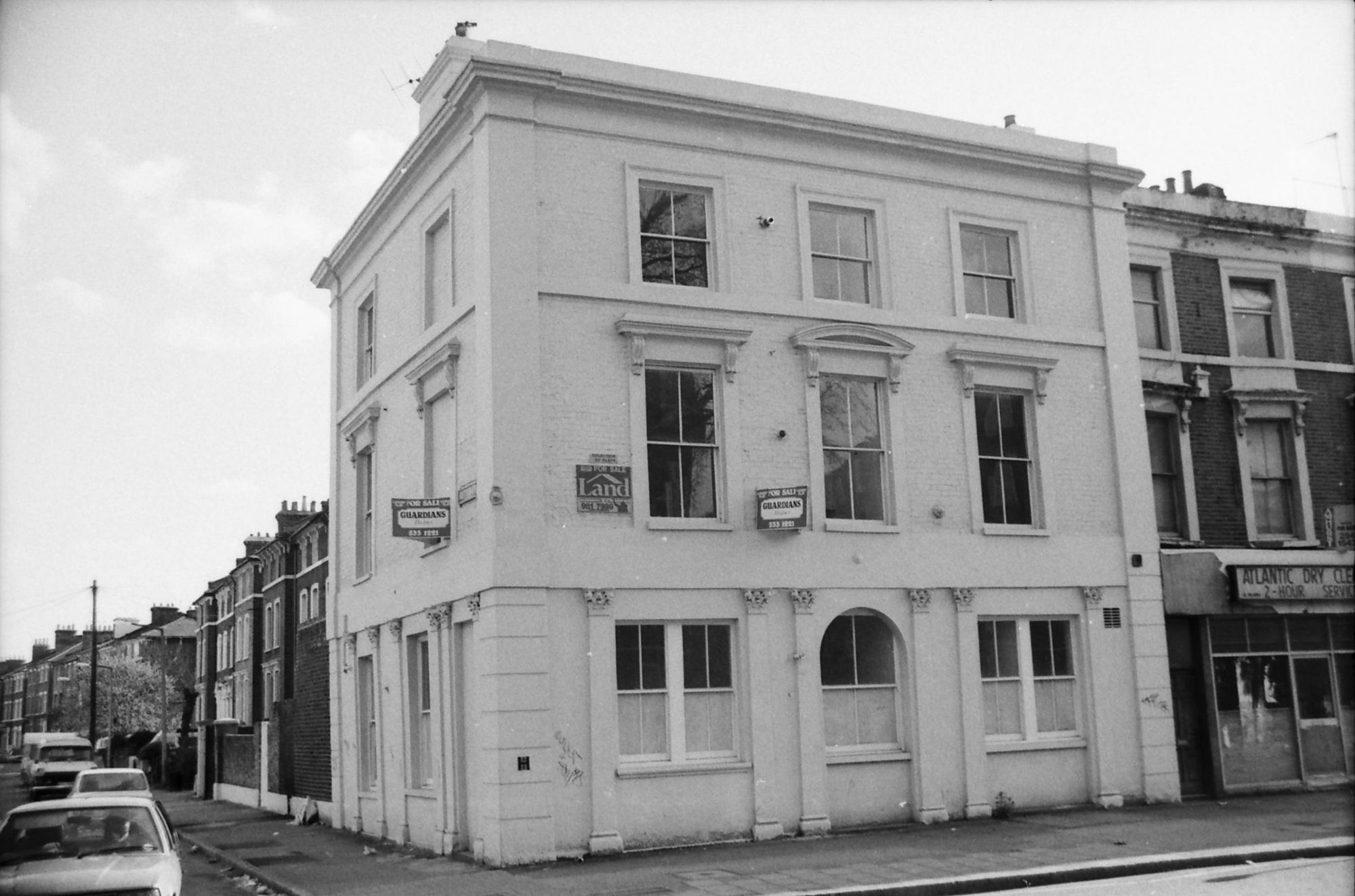 Lord Truro London E8 taken in April 1989.. (Pub, External). Published on 21-06-2018