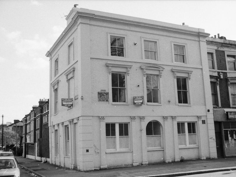 Lord Truro London E8 taken in April 1989.. (Pub, External). Published on 21-06-2018
