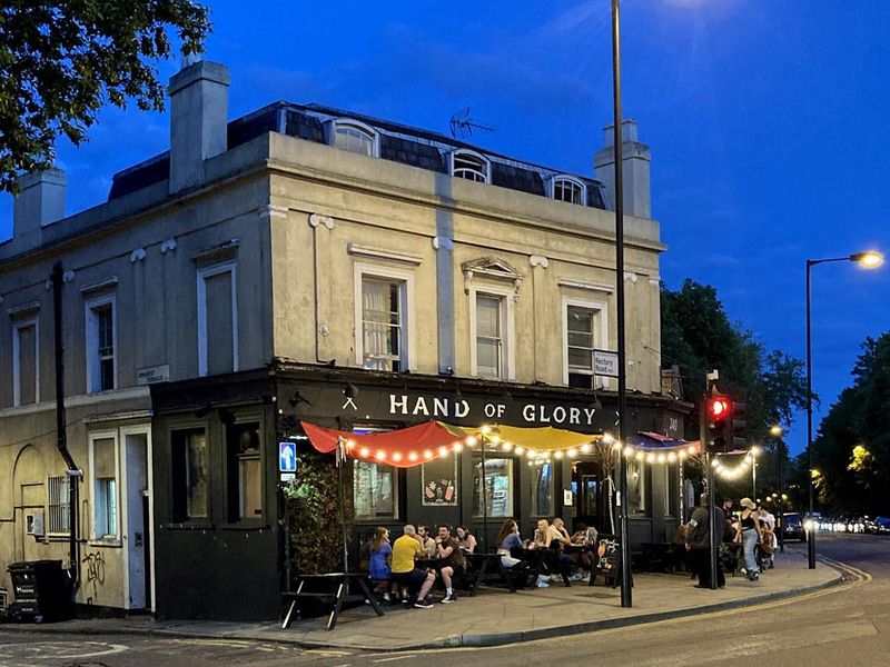 Hand of Glory London E8-220250830. (Pub, External, Key). Published on 23-12-2025