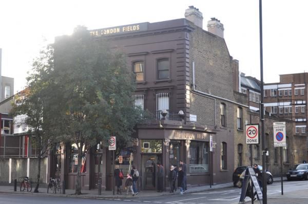 London Fields London E8. (Pub, External). Published on 01-11-2013