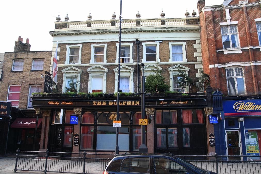 Dolphin London E8 taken 2011 Jan 18.. (Pub, External). Published on 18-04-2019